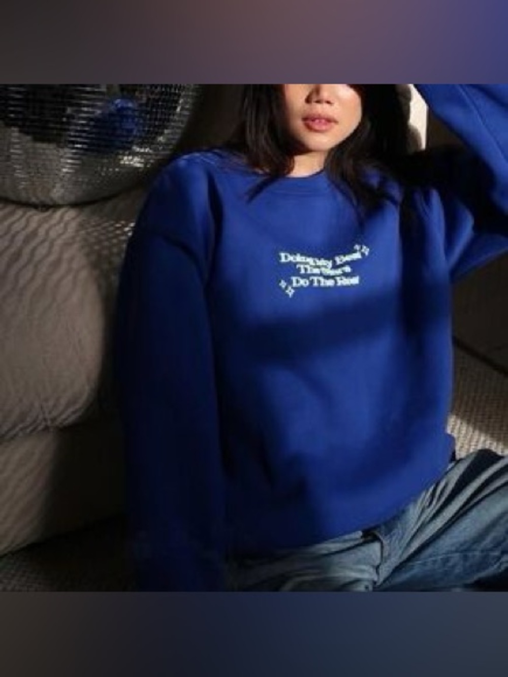 The Mayfair Group Royal Blue Graphic Sweatshirt M/L Crewneck cotton blend